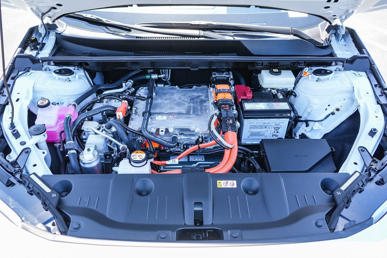 New 2026 Wind Chill Pearl <sup>1</sup> Toyota  XLE image 24