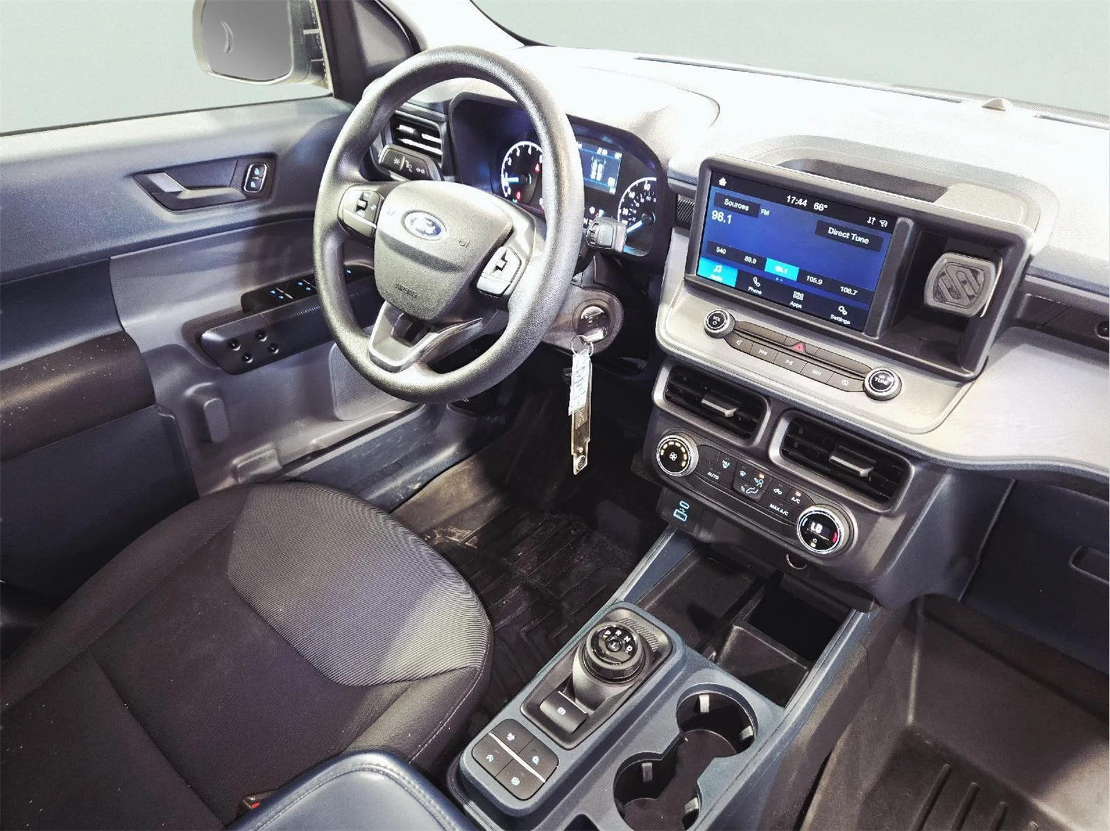 Used 2022 Oxford White Ford XL image 44