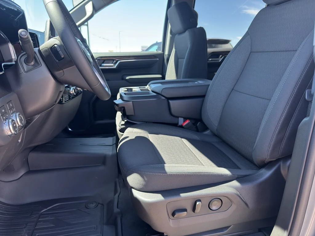 New 2026 Sterling Metallic GMC SLE image 13
