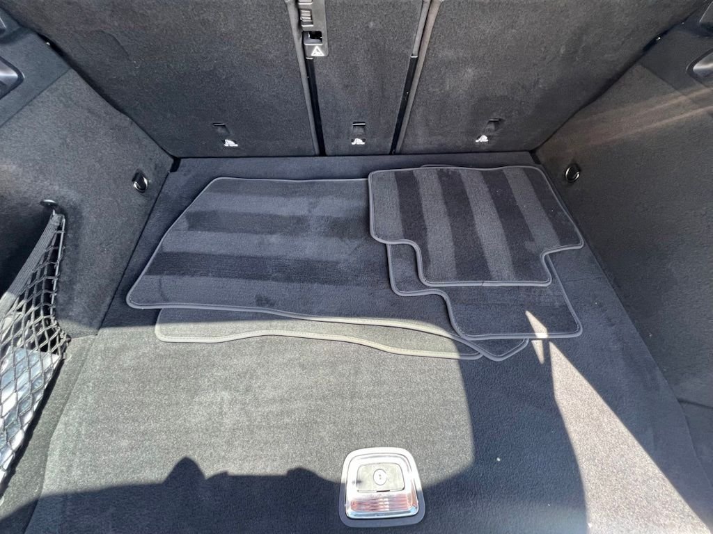 Certified Used 2022  Mercedes-Benz GLC 300 image 40
