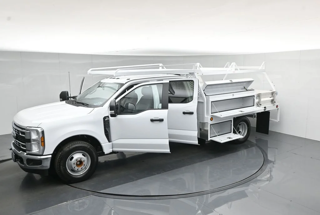 New 2026 Oxford White Ford XL image 44