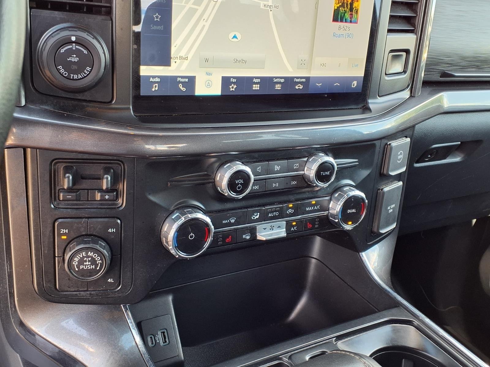 Used 2023 Avalanche Ford XLT image 23