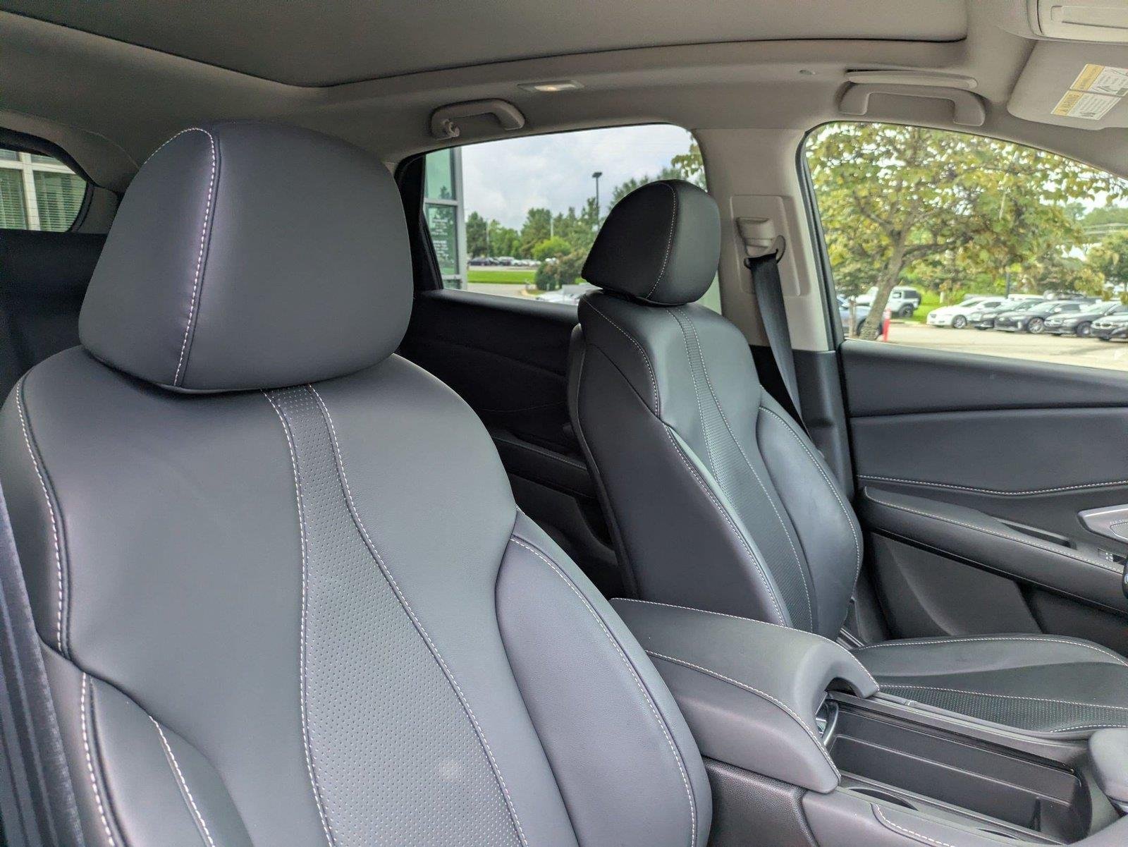 Used 2023 Platinum White Pearl Acura w/Technology Package image 32