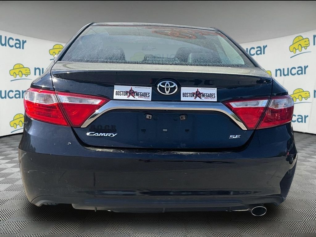 Used 2015 Black Toyota SE image 3