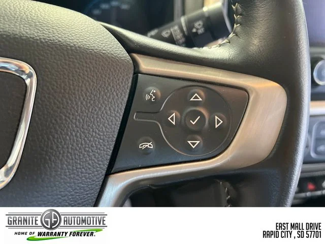 Used 2020 White GMC Denali image 33