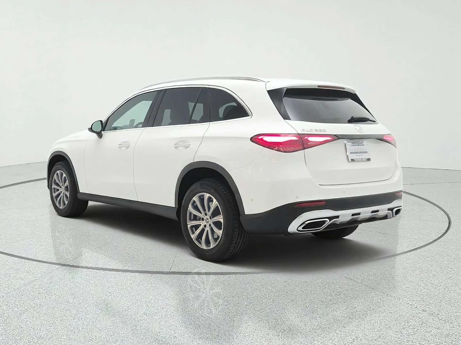 Certified Used 2025 Polar White Mercedes-Benz GLC 300 SUV image 7