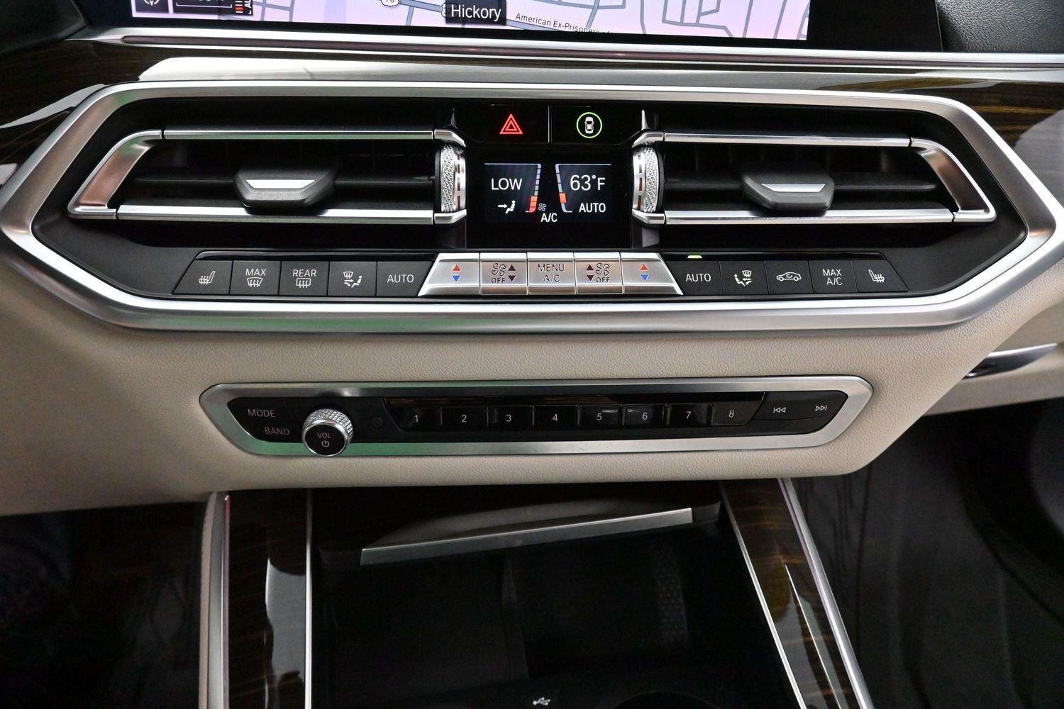 Used 2019 Arctic Gray Metallic BMW xDrive40i image 29