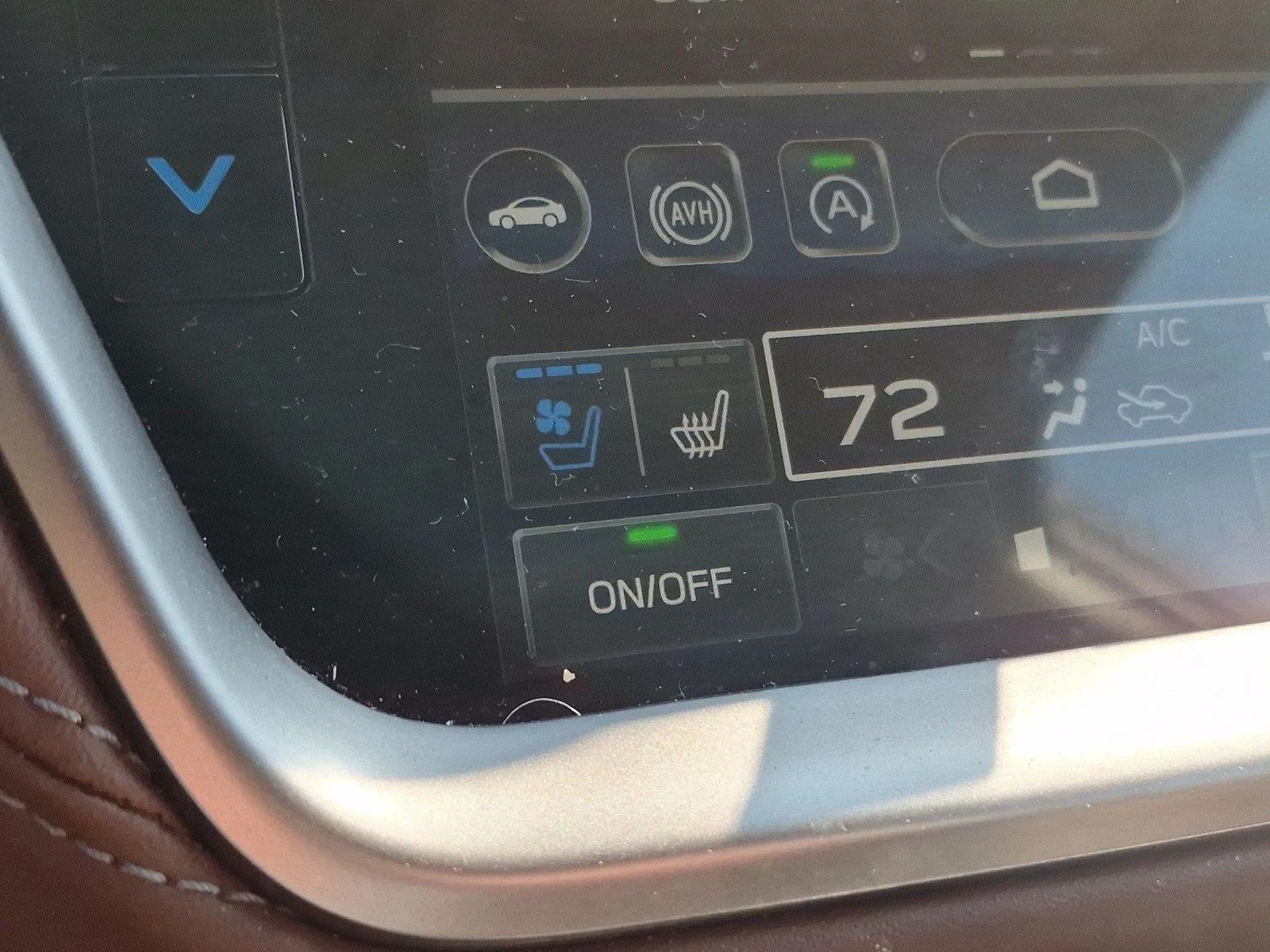 Used 2025  SUBARU TOUR image 27