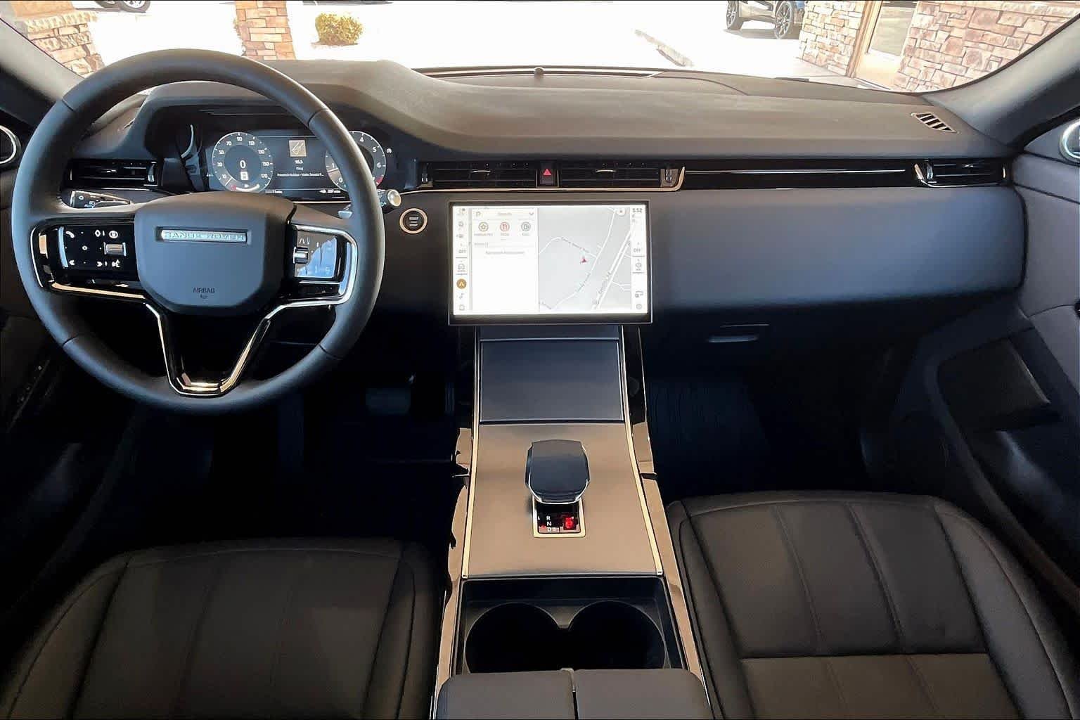New 2026 Santorini Black Metallic Land Rover Core S image 5