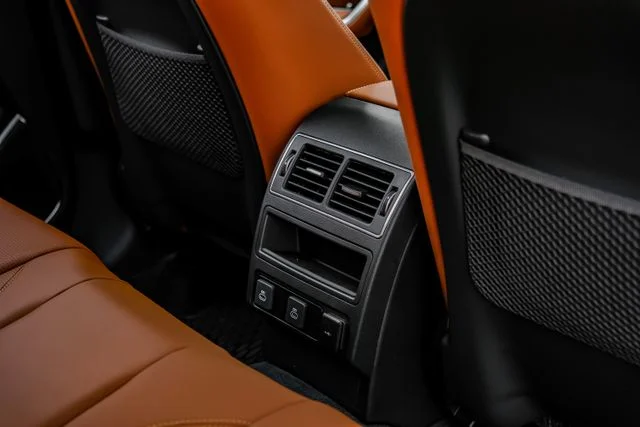 2026 Jaguar F-Pace R-Dynamic S - Photo 45