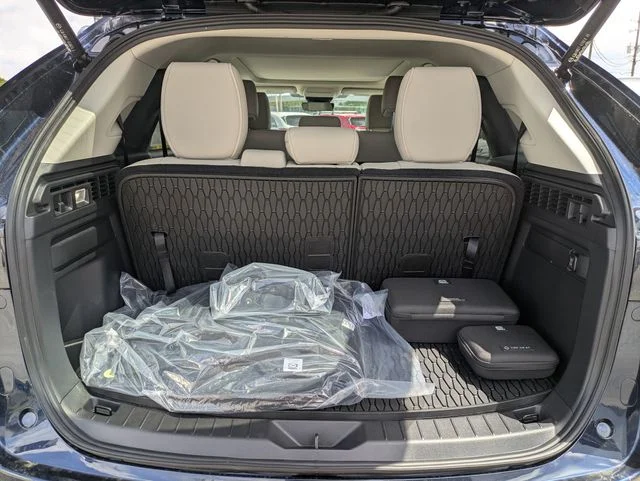 2026 Mazda CX-90 Premium Package - Photo 25