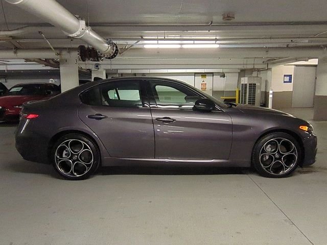 2025 Alfa Romeo Giulia Base - Photo 8