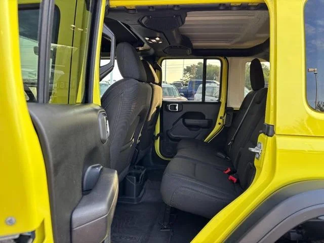 Used 2022 High Velocity Clearcoat Jeep  image 10