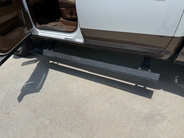Used 2020 Bright White Clearcoat Ram Longhorn image 13