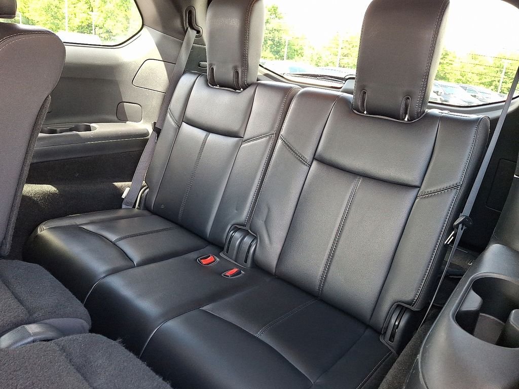 Used 2020 Blue Nissan SL image 12