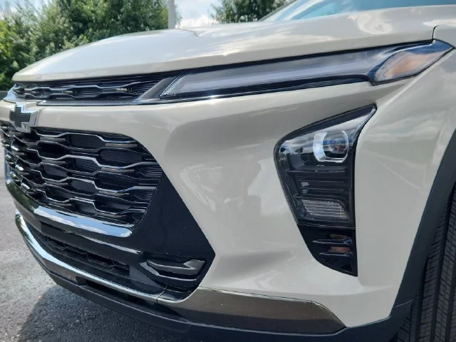 New 2026 White Sands Chevrolet ACTIV image 10