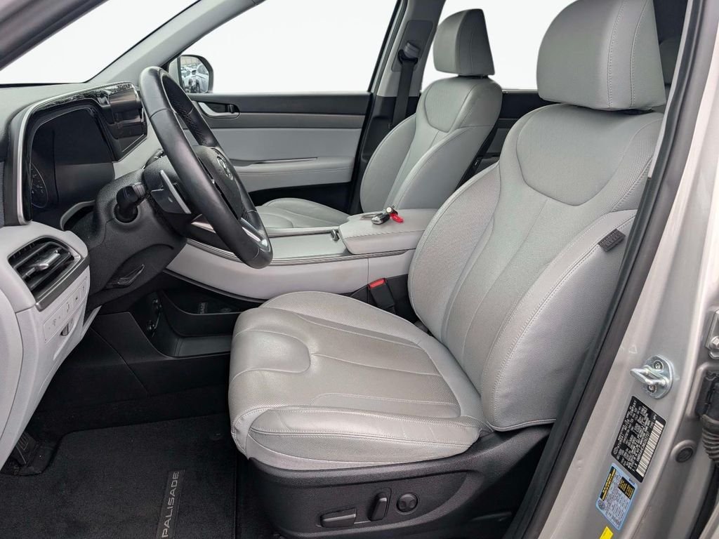 Used 2021 Silver Hyundai SEL image 15