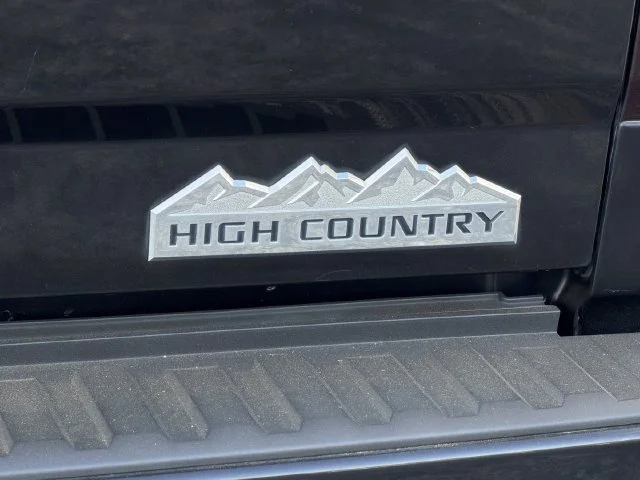 Used 2015 BLACK Chevrolet High Country image 12