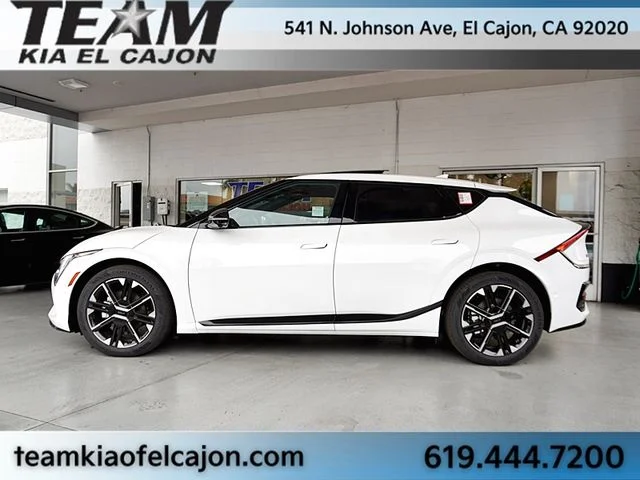 New 2026 White Kia GT-Line image 6