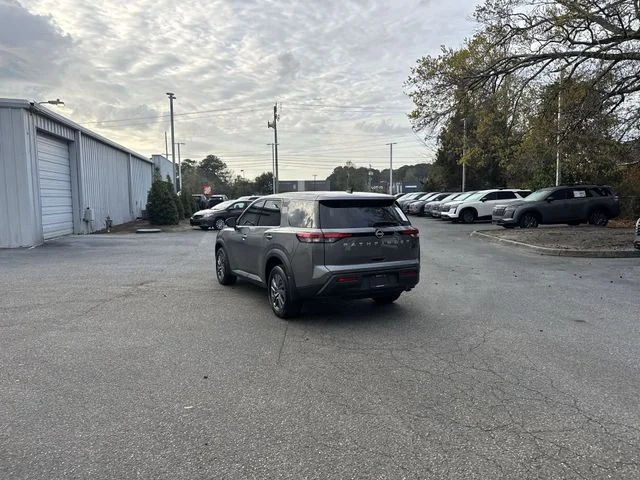 Used 2024 Gray Nissan S image 7