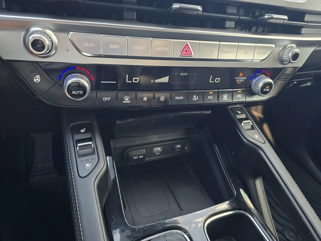 Used 2024 Gravity Gray Kia EX X-Line image 21