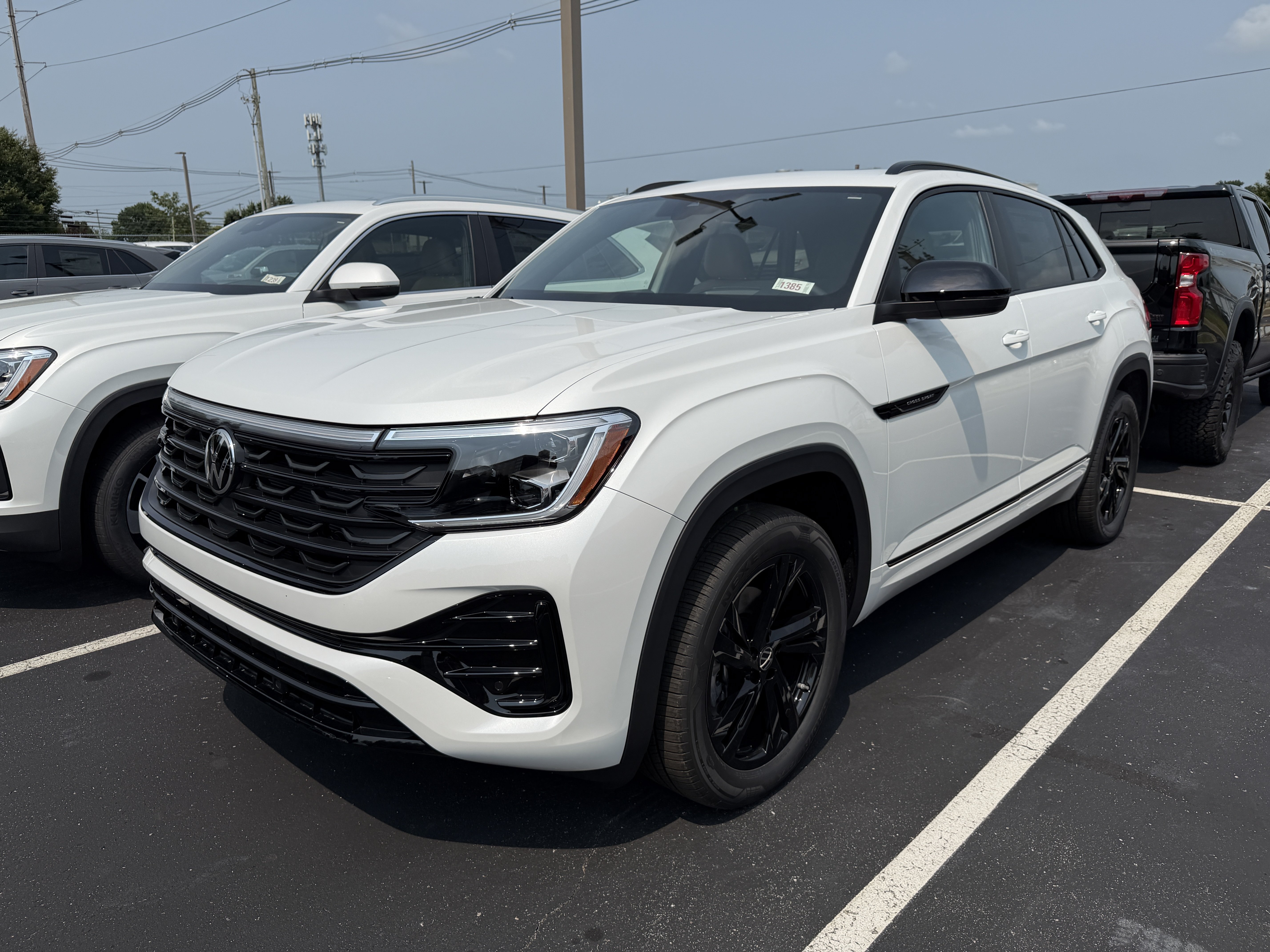 New 2026 Opal White Pearl Volkswagen 2.0T SEL R-Line Black image 4