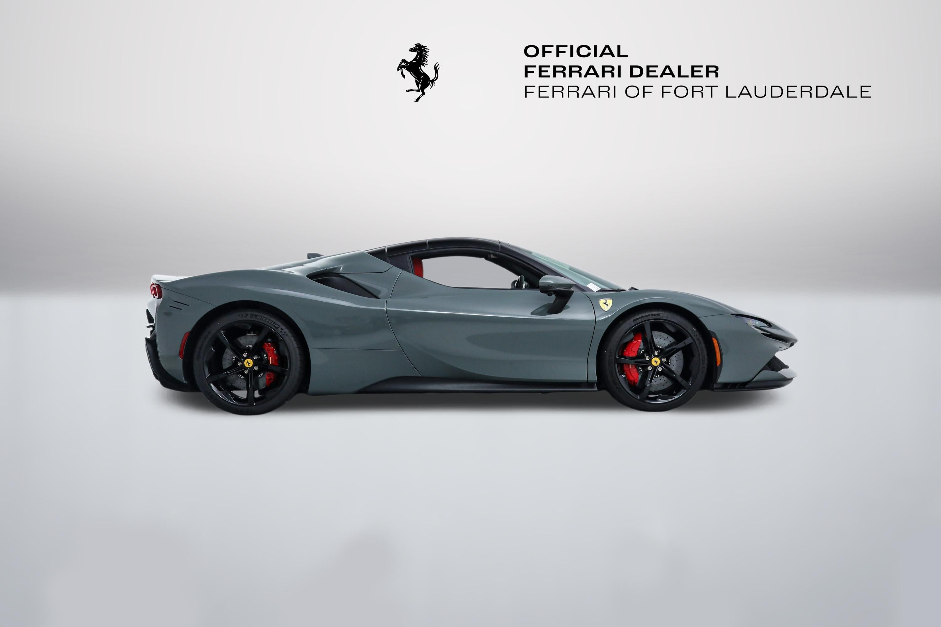Certified Used 2025 Grigio Medio Ferrari  image 10