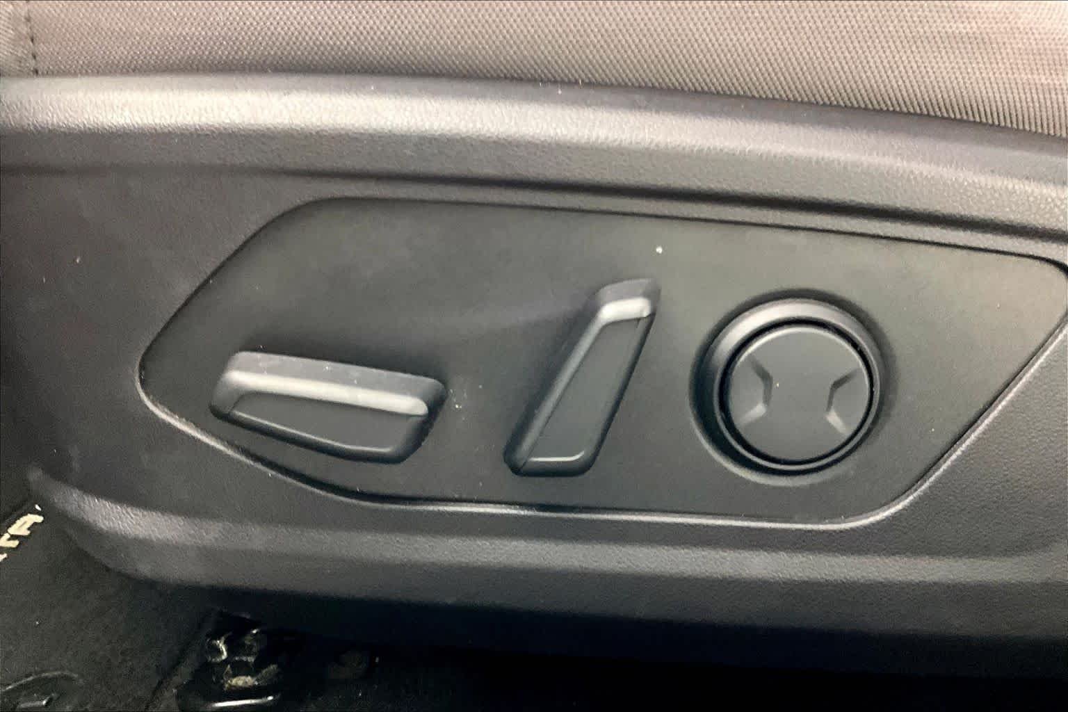 Used 2022 Ice White Hyundai SEL image 26
