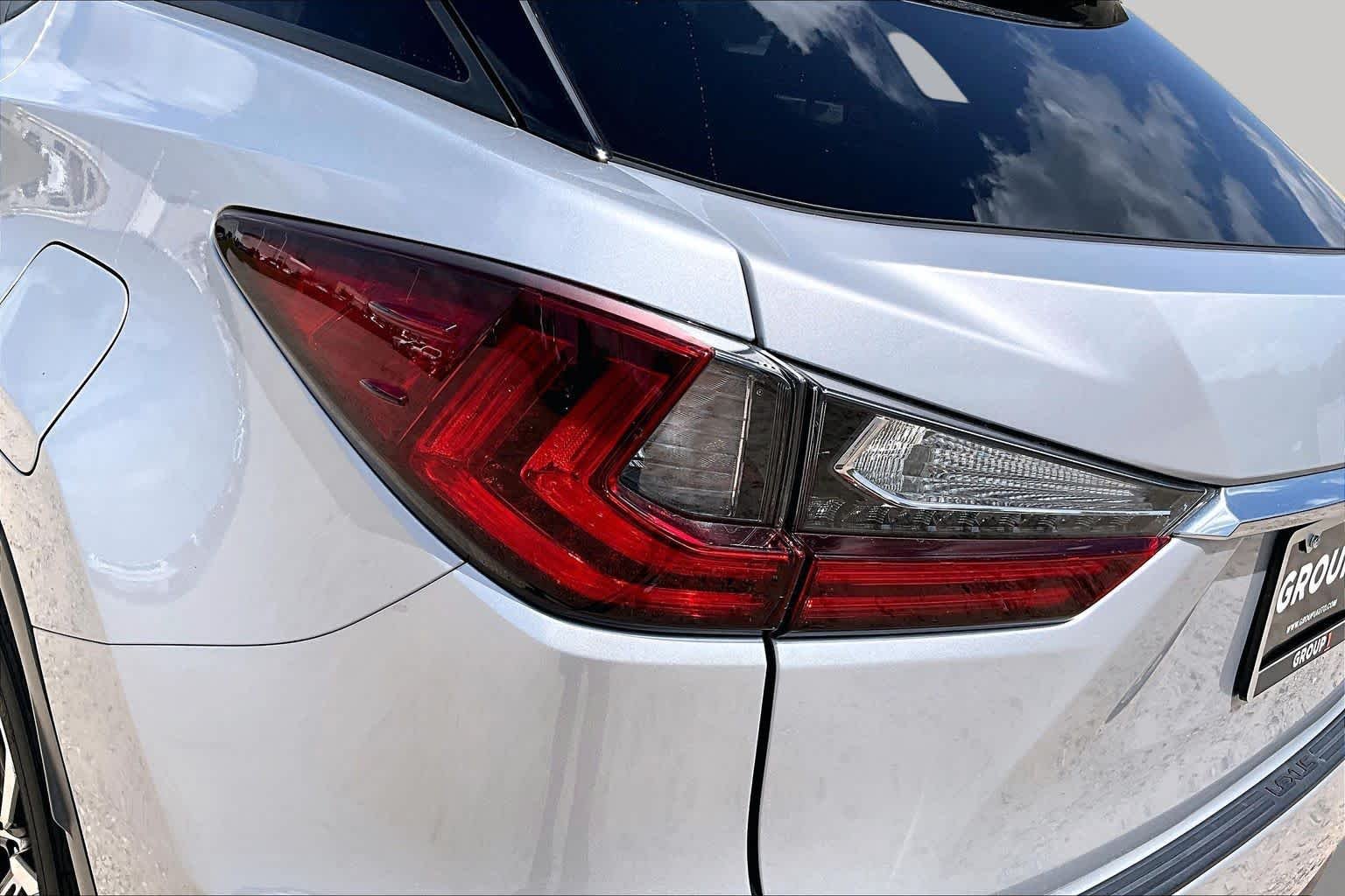 Used 2019 Silver Lining Metallic Lexus  image 26
