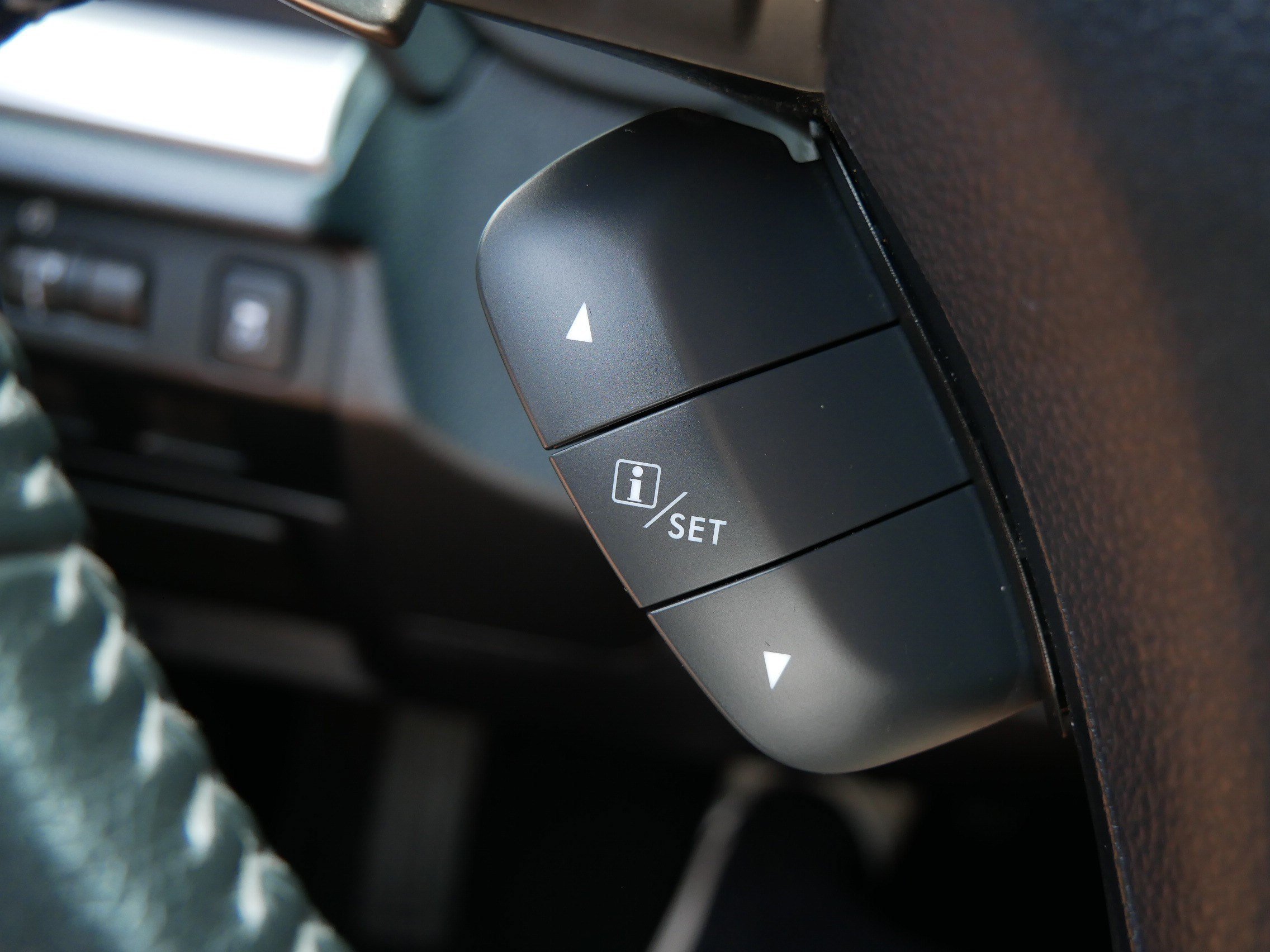 Used 2014 Plasma Green Subaru Touring image 30
