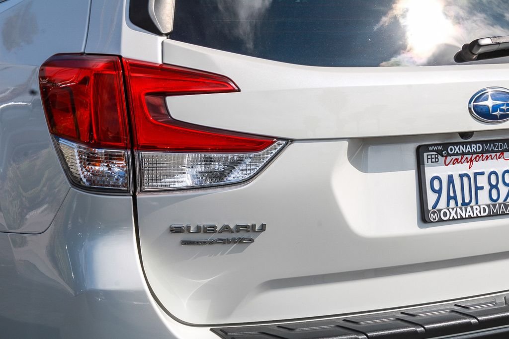 Used 2022 White Subaru Touring image 7