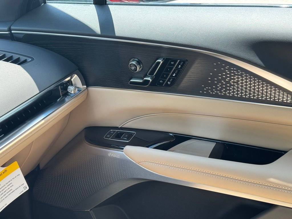 2025 Cadillac LYRIQ Sport 3 - Photo 32