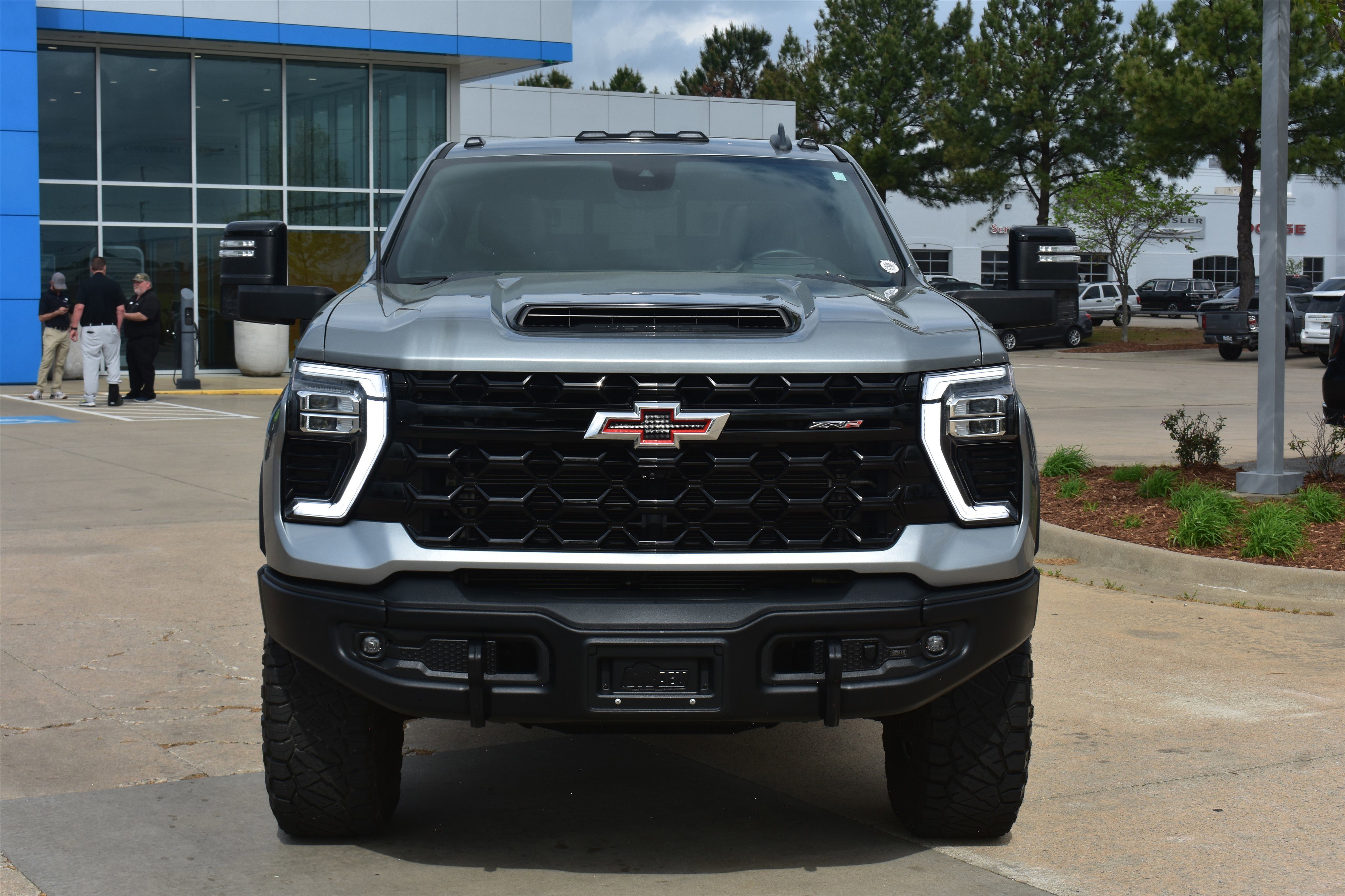 Used 2024 Chevrolet Silverado 2500HD ZR2 with VIN 1GC4YYEY8RF297441 for sale in Little Rock