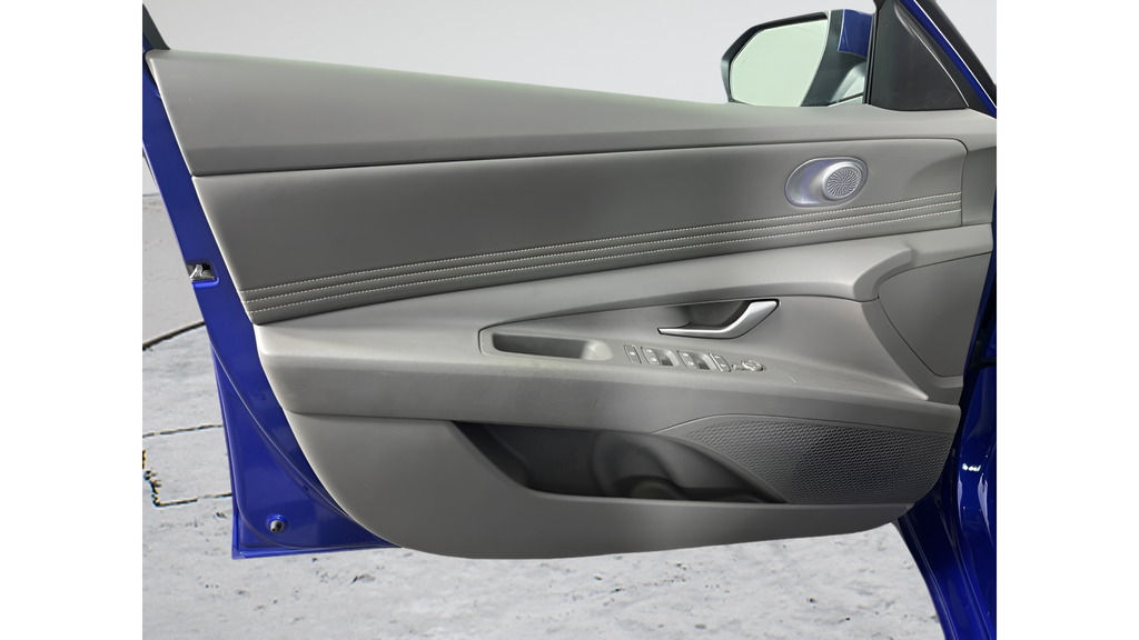 Used 2025 Blue Hyundai SEL Convenience image 9