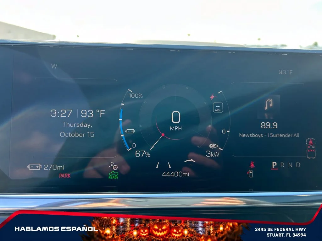 Used 2025 Onyx Black GMC Extended Range Denali image 22