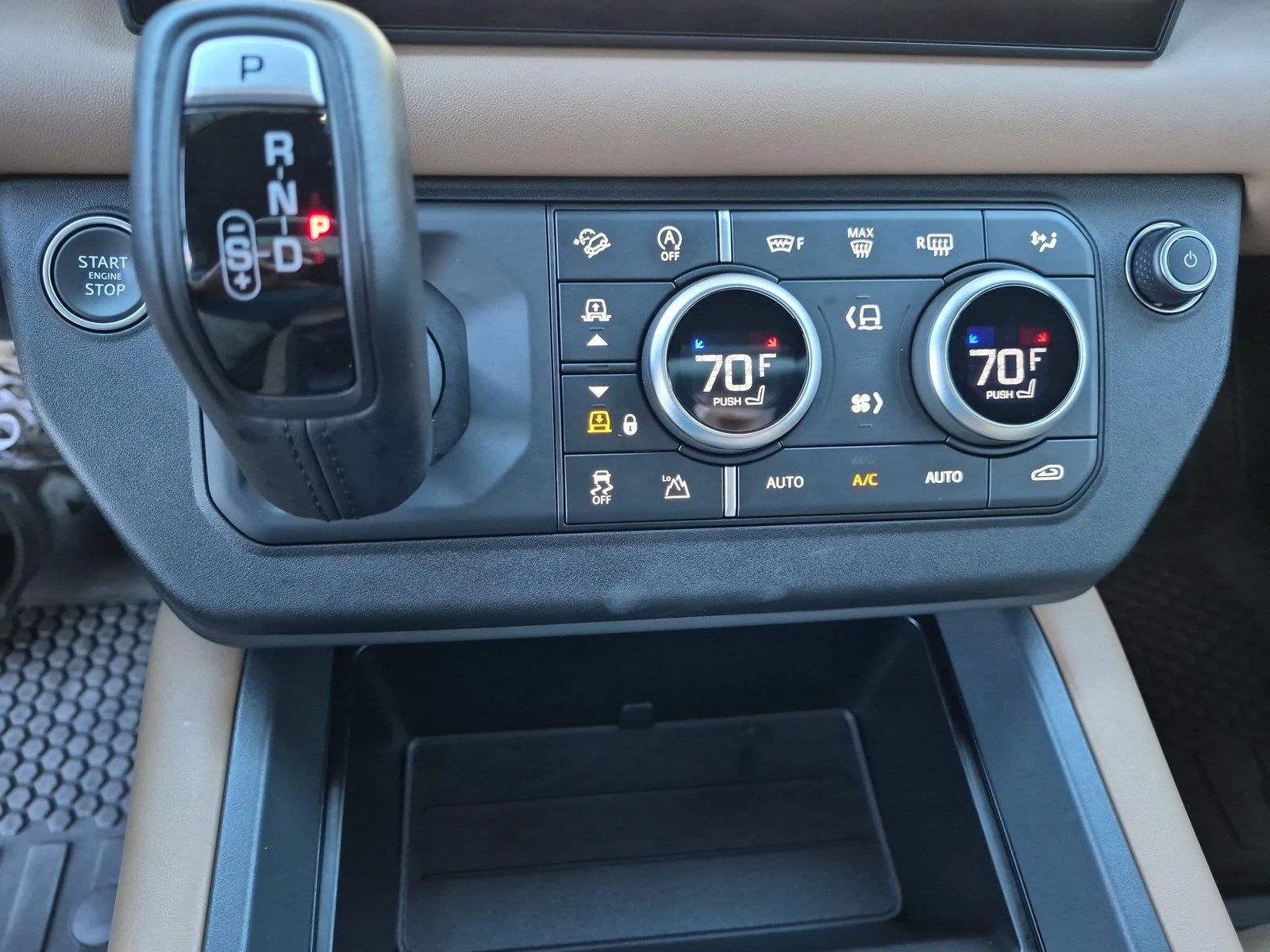 Used 2025 Fuji White Land Rover X-Dynamic SE image 27