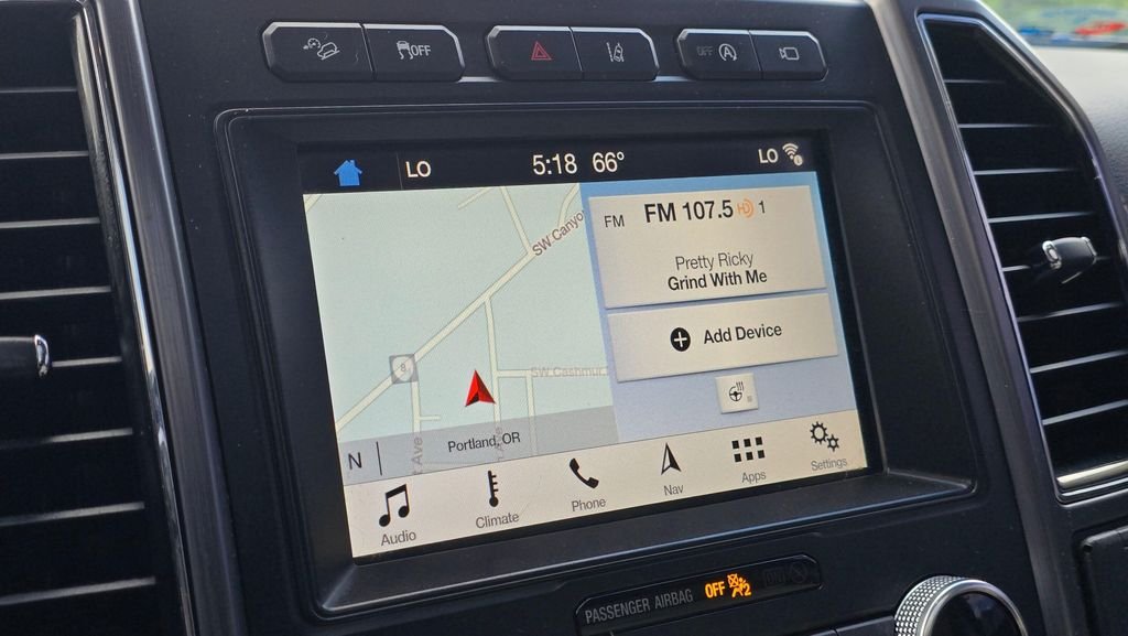 Used 2019 Black Metallic Ford Platinum image 33