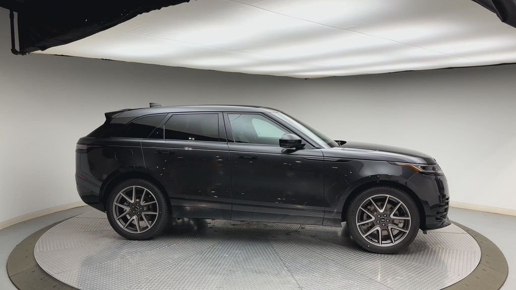New 2026 Carpathian Grey Land Rover P250 Base image 9