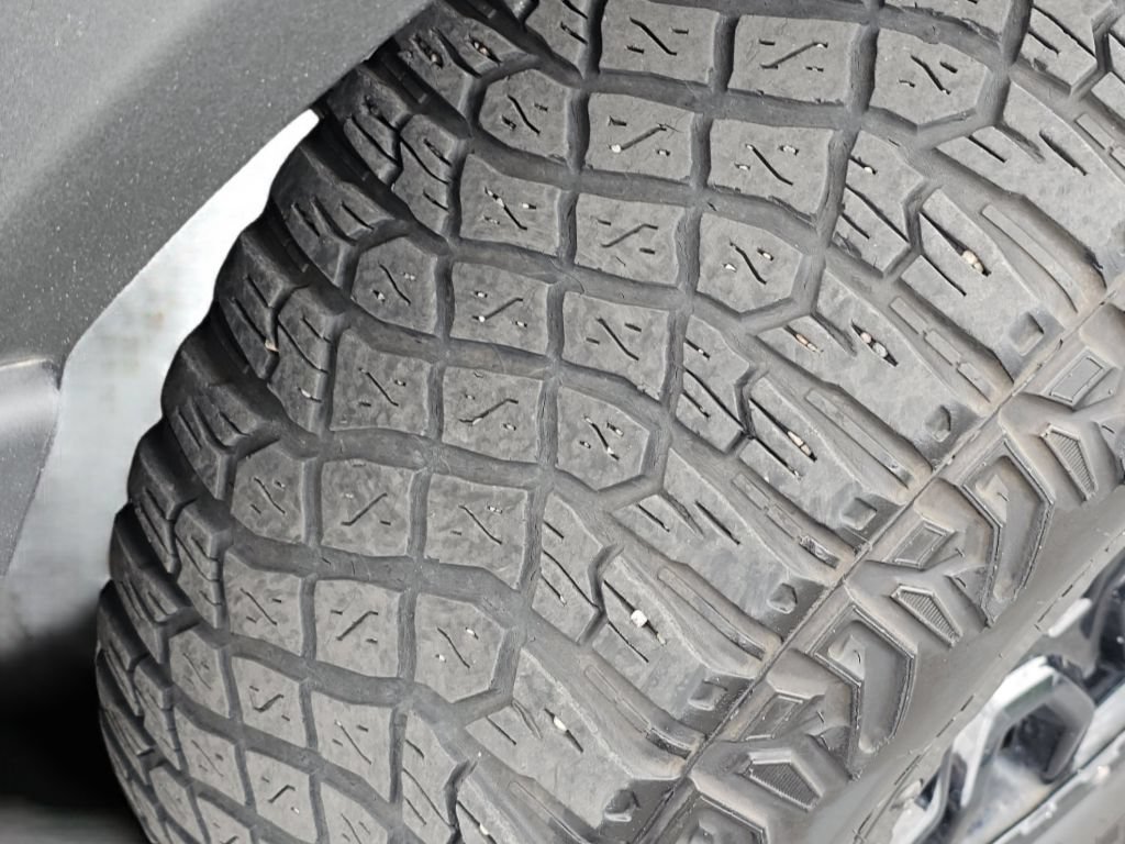 Used 2022 Gray Metallic Ford Wildtrak image 23