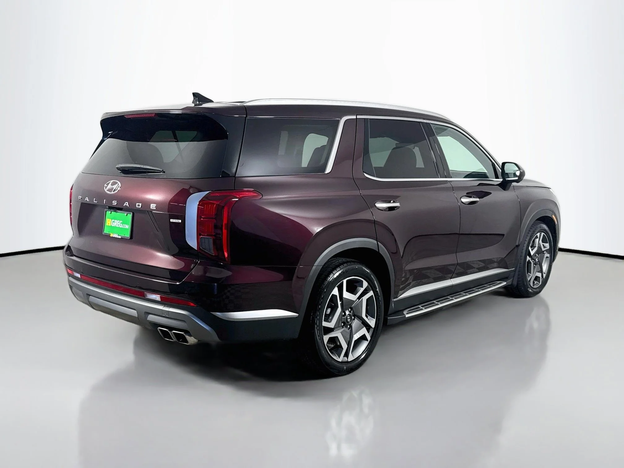 Used 2024 Sierra Burgundy Hyundai SEL 7P image 7