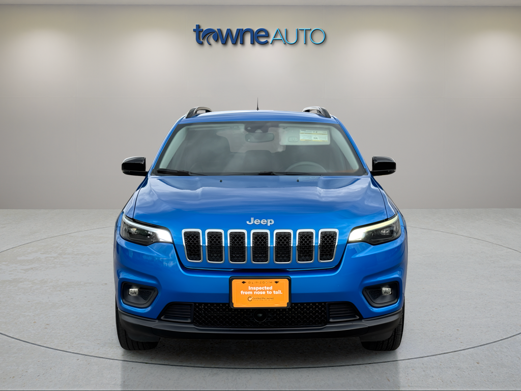 Certified Used 2022 Blue Jeep Latitude Lux image 8