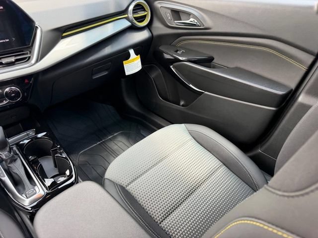 New 2026 Summit White Chevrolet LT image 17