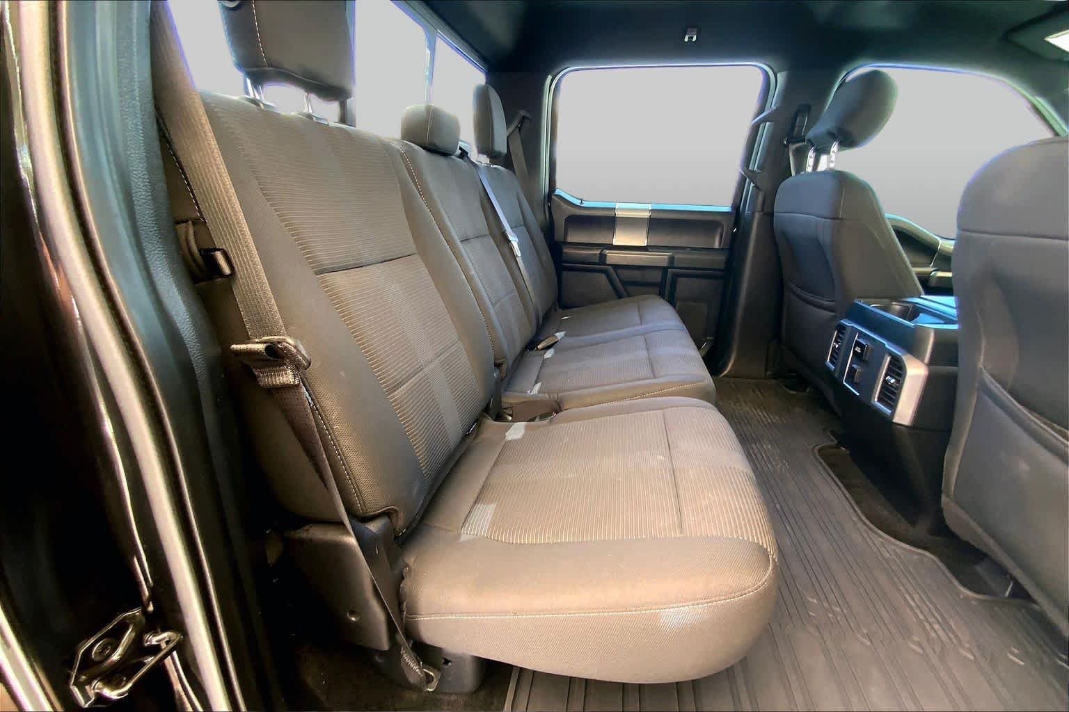 Used 2015 Tuxedo Black Metallic Ford XLT image 20