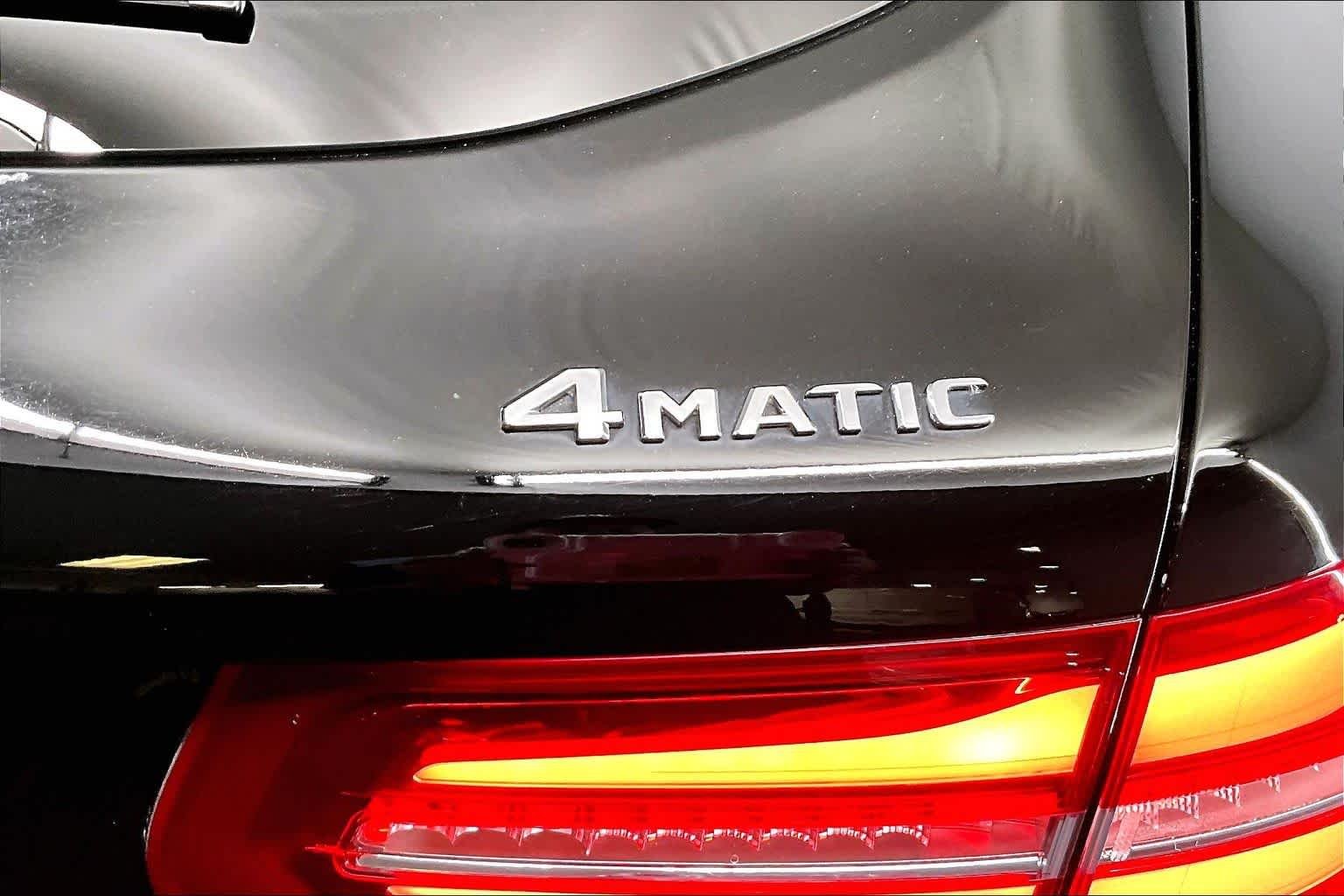 Used 2018 Black Mercedes-Benz GLC 300 image 10