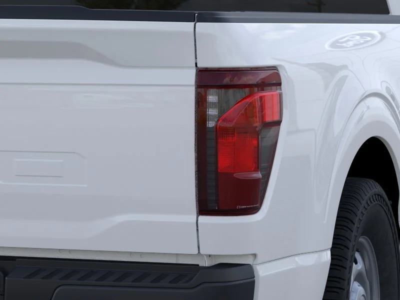 New 2026 Oxford White Ford XL image 21