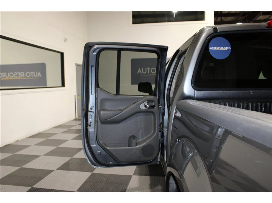 2019 Nissan Frontier SV - Photo 13