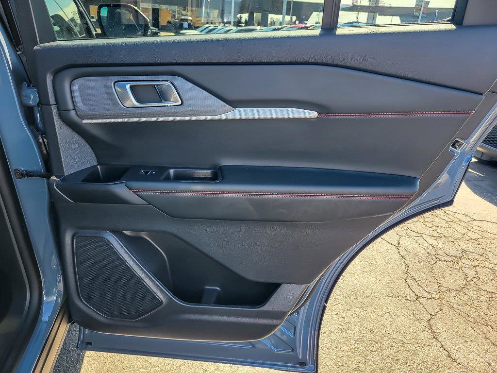 Used 2025 Vapor Blue Ford ST-Line image 30