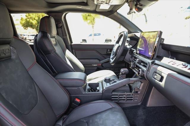 Certified Used 2025 BLACK(202)/MUD BATH(4Z2) Toyota  image 17