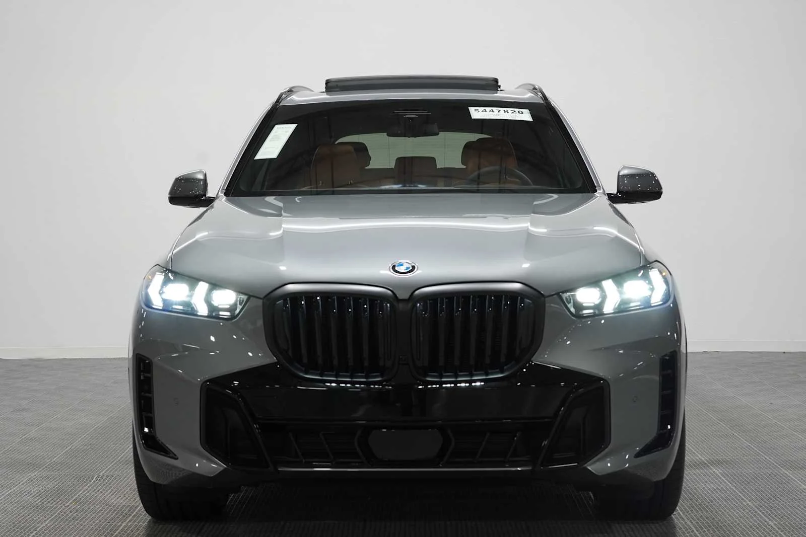 New 2026 Skyscraper Grey Metallic BMW xDrive40i image 2