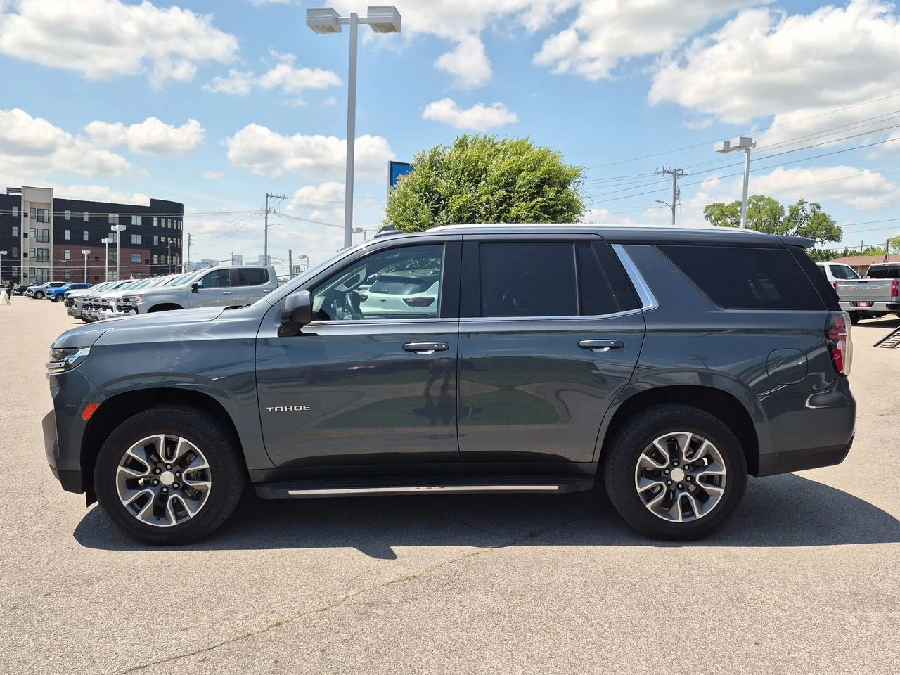 Used 2021 SHADOW GRAY METALLIC Chevrolet LT image 5